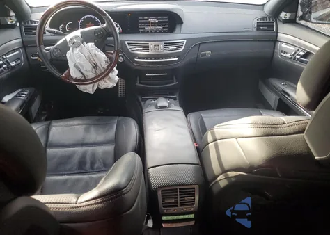 2013 Mercedes-Benz S 63 Amg z USA, uszkodzony, nr VIN WDDNG7EB9DA498564